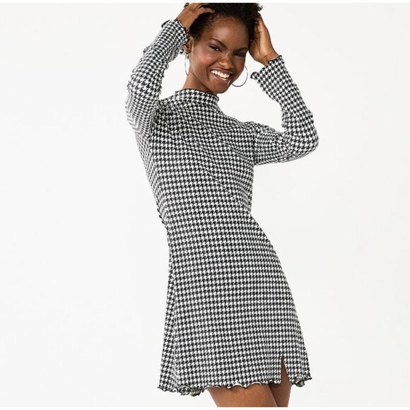 NWT SO Houndstooth Long Sleeve Mockneck Mini Dress Size XS - Picture 1 of 6
